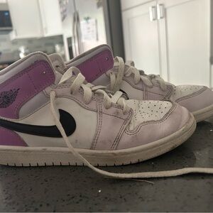 Girls Nike White and Purple Sneakers